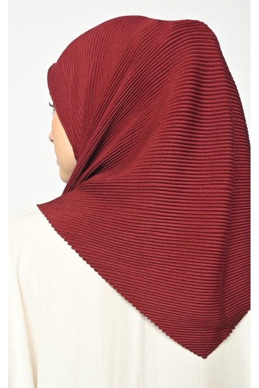 Suria Segitiga Instan Pleats Maroon